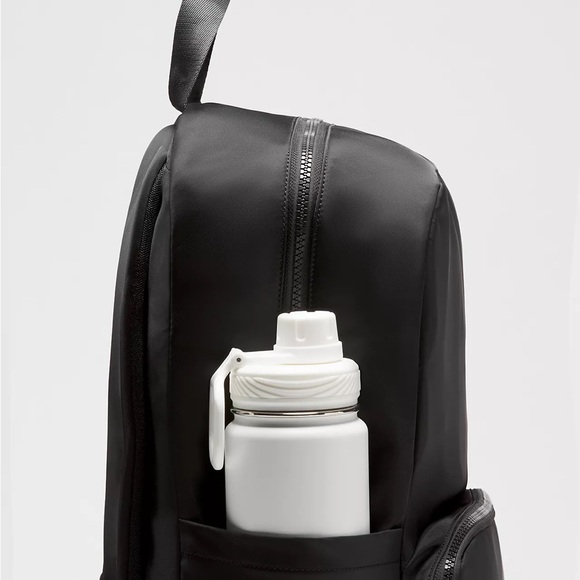 Lululemon Everywhere Backpack 22L- Black/Sheer Oak - Picture 4 of 6